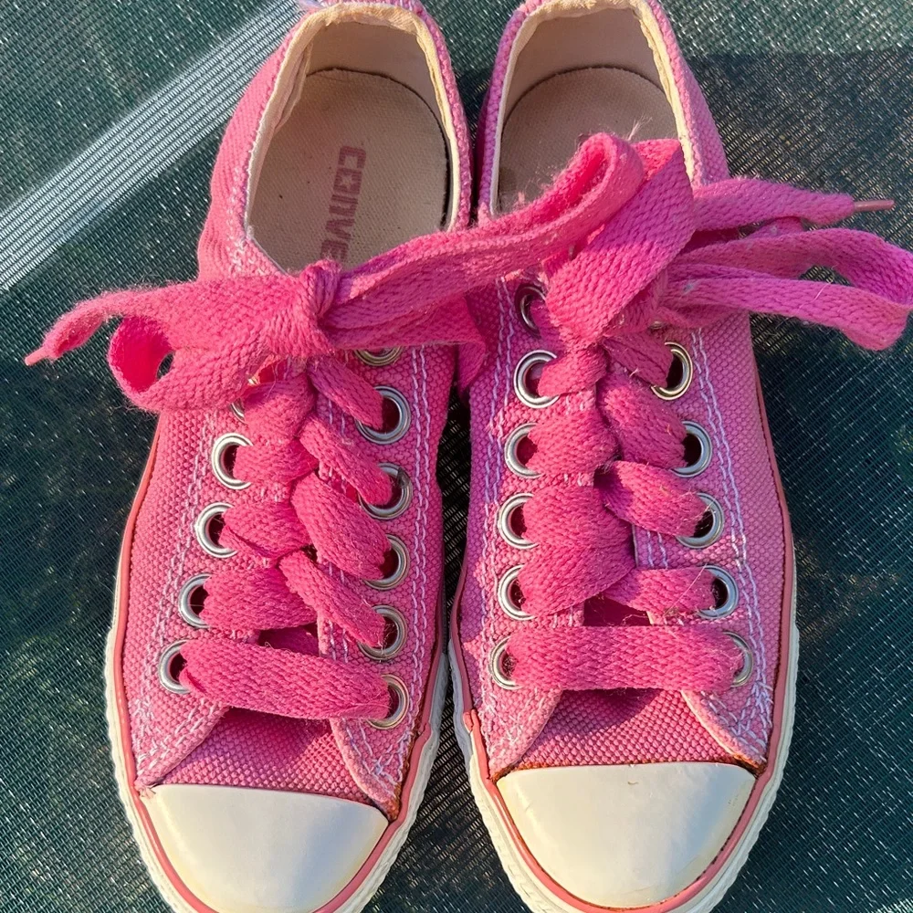 Converse Pink Canvas Sneakers - Picture 3 of 9